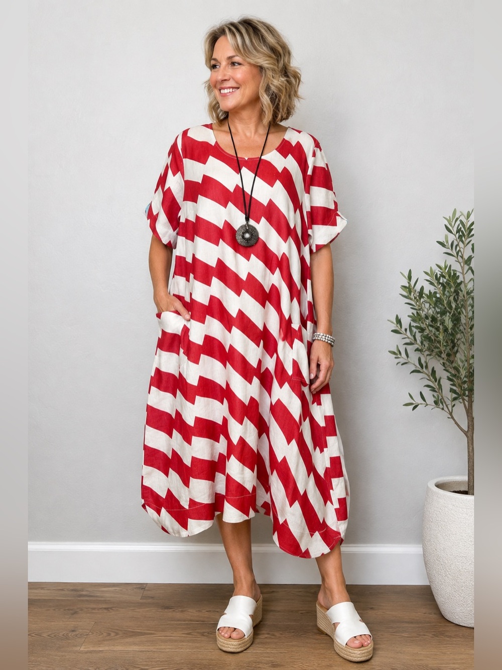 FOIL Women’s Size 4 Red & Ivory Ziggy Lagenlook Short Sleeve Midi Shift Dress